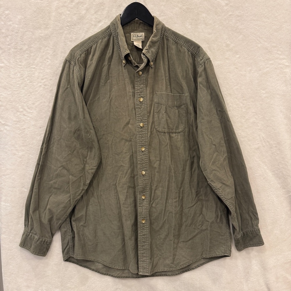 L.L Bean Corduroy Shirt Green Button Long Sleeve Front Pocket  Men's L